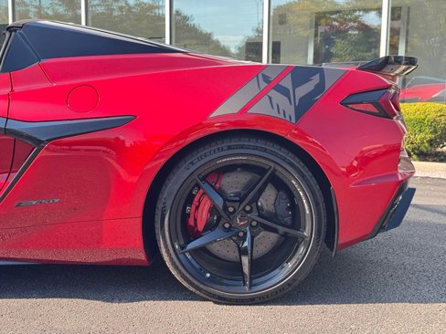 Used 2025 Chevrolet Corvette E-Ray w/ Stealth Interior Trim Package image 22
