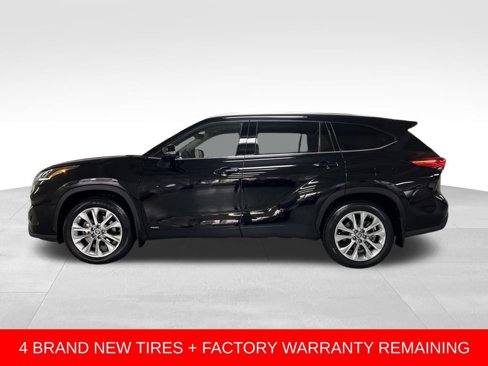 Used 2023 Toyota Highlander Limited image 2