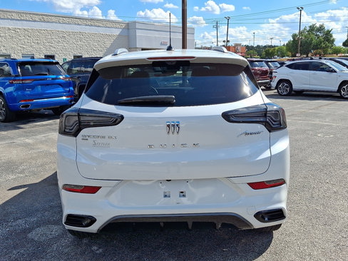 Used 2024 Buick Encore GX Avenir w/ Avenir Technology Package image 7