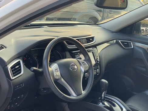 Used 2015 Nissan Rogue SL w/ SL Premium Package image 11
