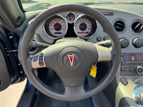 Used 2008 Pontiac Solstice Convertible w/ Preferred Package image 12