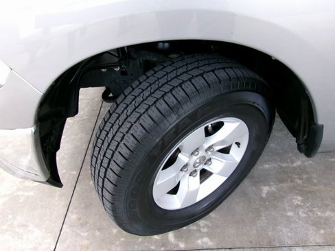 Used 2024 RAM 1500 Classic SLT image 7