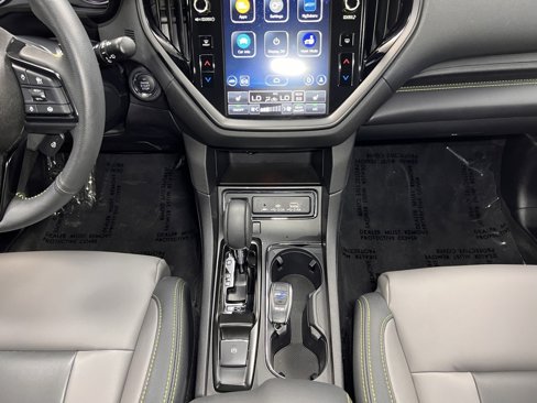 Used 2025 Subaru Ascent Onyx Edition image 16
