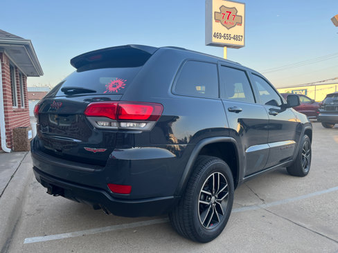 Used 2017 Jeep Grand Cherokee Trailhawk image 6