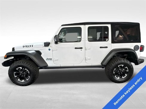 Used 2023 Jeep Wrangler Unlimited w/ 8.4" Radio Group image 8