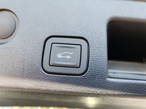 New 2026 Chevrolet Equinox LT w/ Convenience Package II image 18