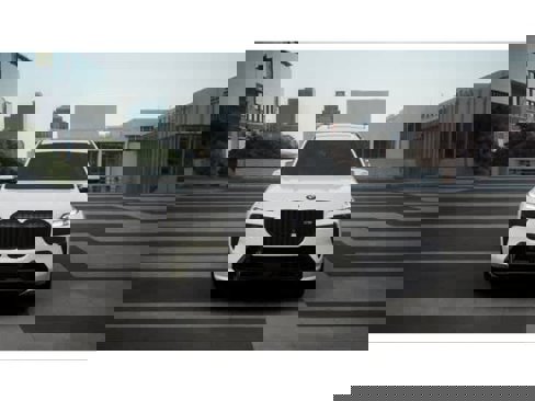 New 2026 BMW X7 M60i image 3