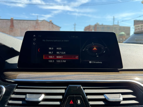 Used 2018 BMW 540i w/ Premium Package image 10