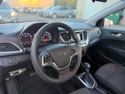 Used 2018 Hyundai Accent SE image 12