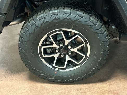 Used 2024 Jeep Wrangler Unlimited Rubicon w/ Convenience Group image 25