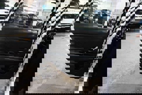 Used 2025 Hyundai Elantra SEL image 21