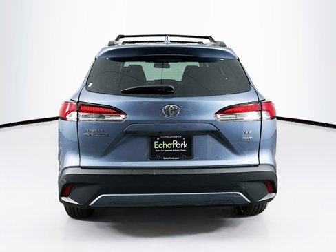 Used 2024 Toyota Corolla Cross LE image 7