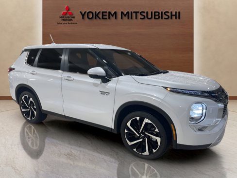 New 2025 Mitsubishi Outlander SE image 6