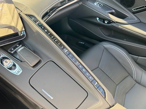 Used 2025 Chevrolet Corvette E-Ray w/ Stealth Interior Trim Package image 67