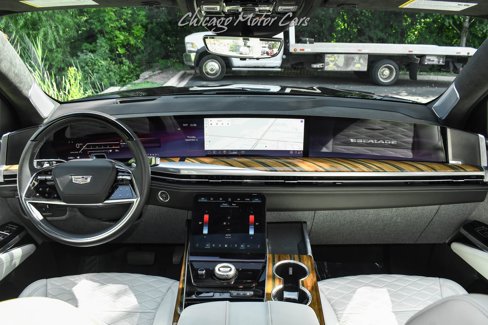 Used 2025 Cadillac Escalade ESV Sport Platinum w/ LPO, Floor Liner Package image 25