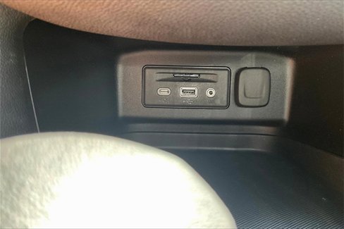 Used 2022 Chevrolet Equinox RS w/ RS Leather Package image 30