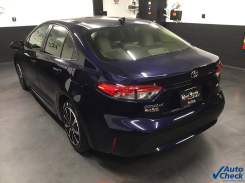 Used 2021 Toyota Corolla LE image 7