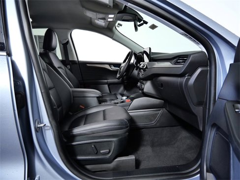 Certified 2022 Ford Escape Titanium image 11
