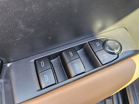 Used 2023 GMC Canyon AT4 w/ Canyon Safety Plus Package image 20