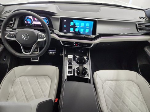 New 2026 Volkswagen Atlas Cross Sport SEL Premium R-Line image 7