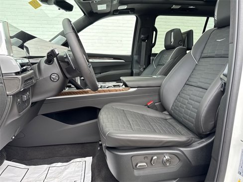 New 2025 Cadillac Escalade ESV Sport Platinum image 10