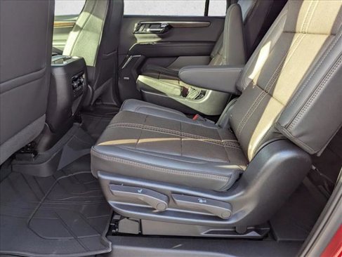 New 2026 Chevrolet Suburban High Country image 13