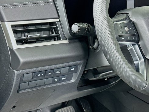 New 2024 Mitsubishi Outlander SEL image 10