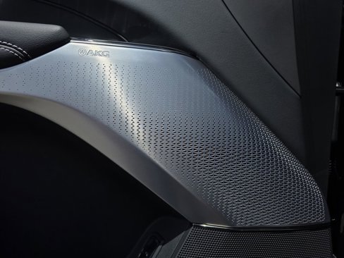 New 2026 Cadillac Lyriq V image 20
