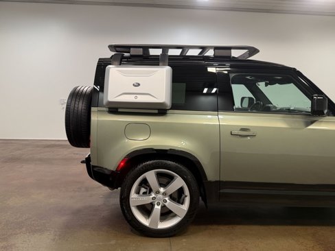 Used 2024 Land Rover Defender 90 X-Dynamic SE image 33