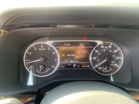 New 2025 Nissan Pathfinder SL image 19