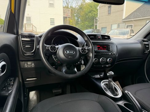 Used 2014 Kia Soul + image 29
