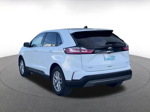 Used 2024 Ford Edge SEL image 11