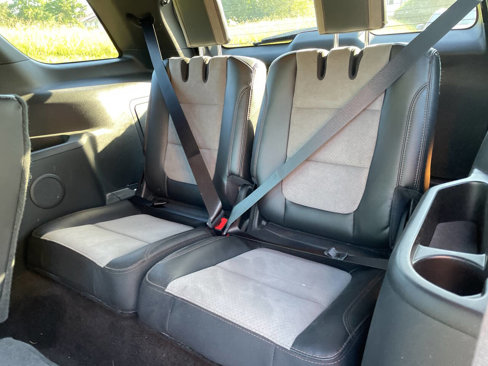 Used 2017 Ford Explorer XLT w/ Equipment Group 202A image 18