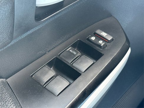 Used 2018 Toyota Tundra SR5 w/ SR5 Upgrade Package image 36