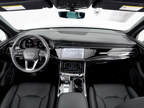 Certified 2025 Audi Q7 3.0T Prestige image 19