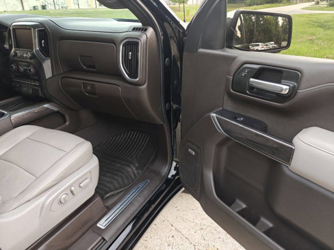 Used 2020 Chevrolet Silverado 1500 LTZ w/ LTZ Texas Edition image 23