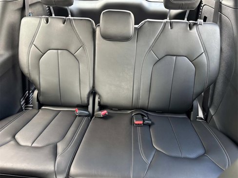 New 2026 Chrysler Pacifica Select image 17