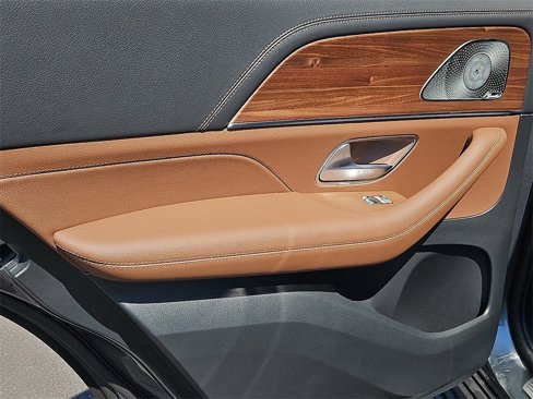 New 2026 Mercedes-Benz GLE 450 4MATIC image 16