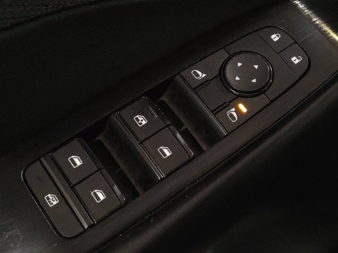 Used 2023 Nissan Rogue S image 27