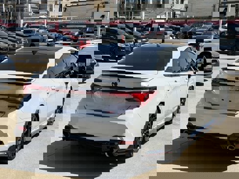 Used 2021 Toyota Avalon TRD image 4