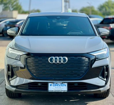 Used 2024 Audi Q4 e-tron Premium Plus w/ Premium Plus image 37