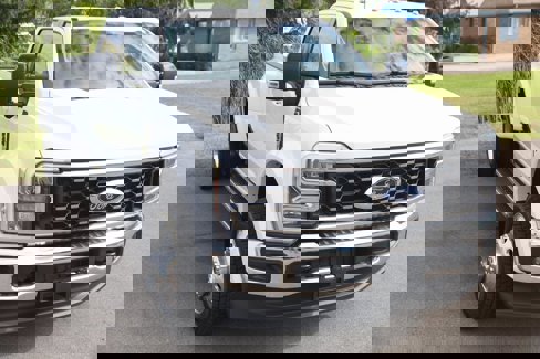 Used 2025 Ford F450 Lariat image 55