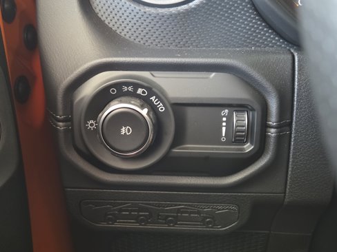 Used 2025 Jeep Wrangler Unlimited Rubicon 392 image 8