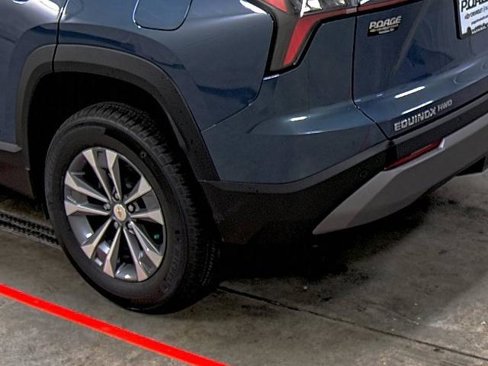New 2026 Chevrolet Equinox LT w/ Convenience Package II image 9