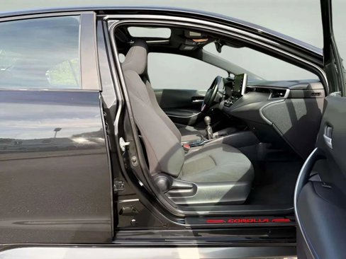 Used 2020 Toyota Corolla SE image 25