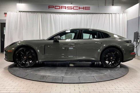 New 2025 Porsche Panamera 4 image 2