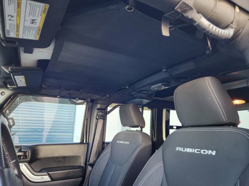Used 2017 Jeep Wrangler Unlimited Rubicon w/ Cold Weather Group image 15