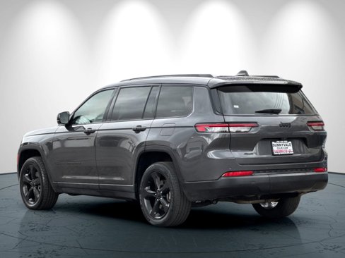 Used 2023 Jeep Grand Cherokee L Laredo image 6