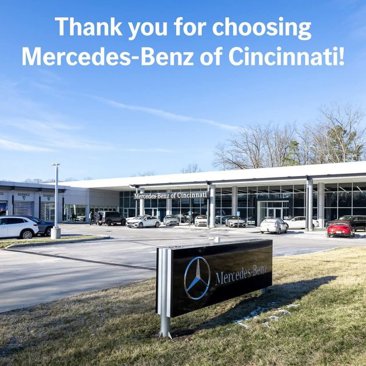 Used 2025 Mercedes-Benz GLC 300 4MATIC image 27