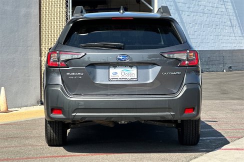 Used 2024 Subaru Outback Premium image 6